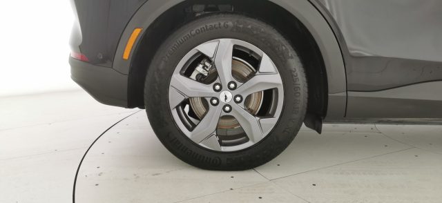 FORD Mustang Mach-E usata, con Volante in pelle