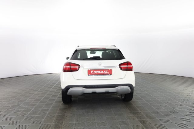 MERCEDES-BENZ CLA usata 4