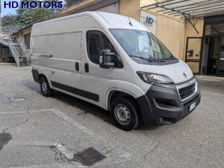 PEUGEOT Boxer usata, con Airbag