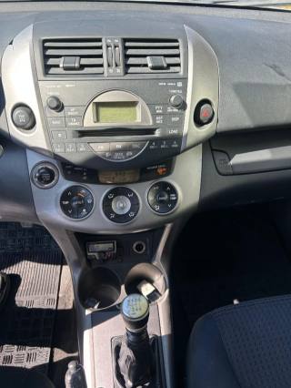 TOYOTA RAV 4 usata, con Controllo automatico clima