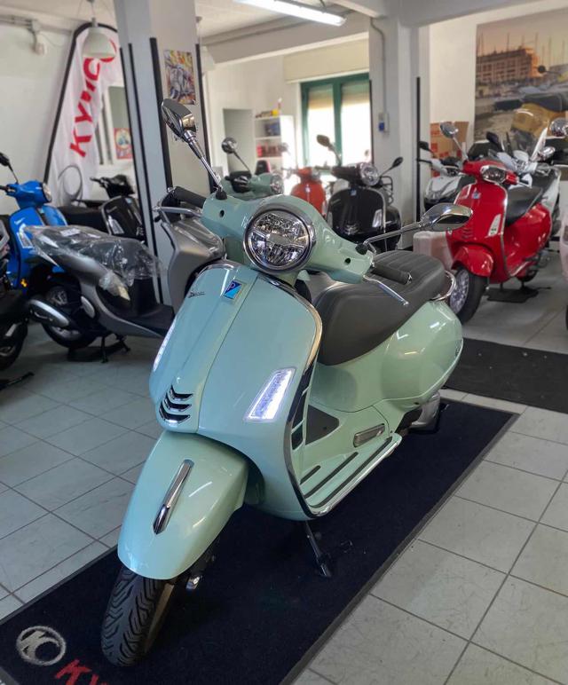 PIAGGIO Vespa GTS 300 Super usata 0