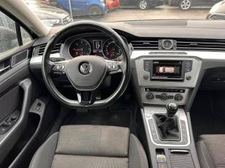 VOLKSWAGEN Passat usata, con Controllo trazione