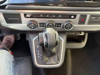 VOLKSWAGEN Multivan usata 9