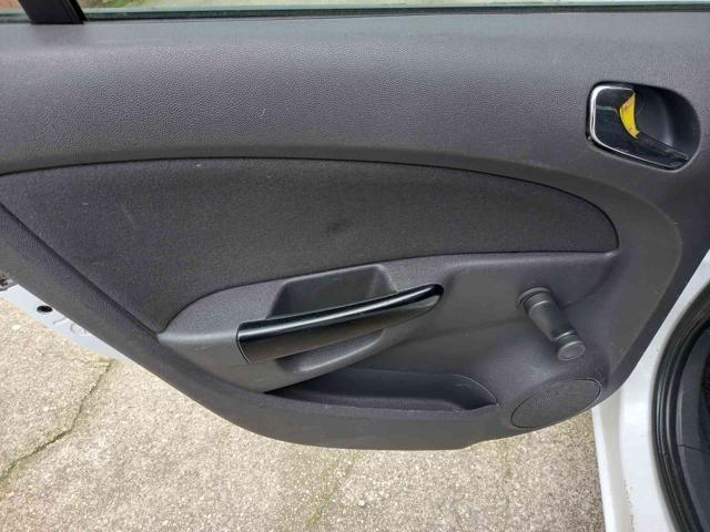 OPEL Corsa usata, con Specchietti laterali elettrici