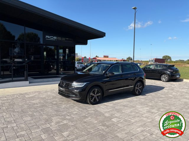 VOLKSWAGEN Tiguan usata, con Airbag