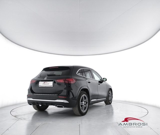 MERCEDES-BENZ GLA 200 usata 2