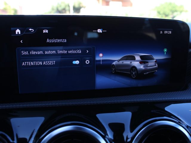 MERCEDES-BENZ A 180 usata, con Autoradio digitale