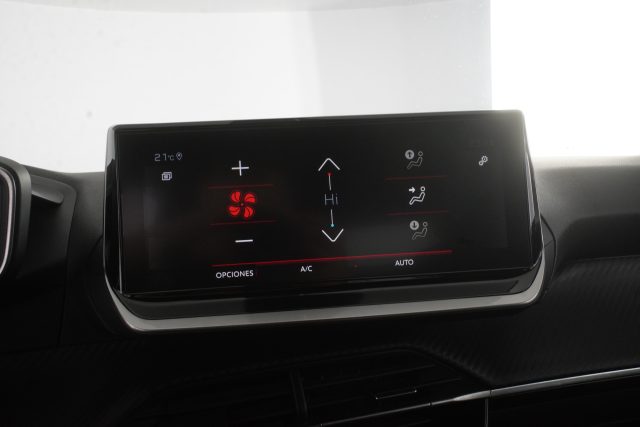 PEUGEOT 2008 usata 17