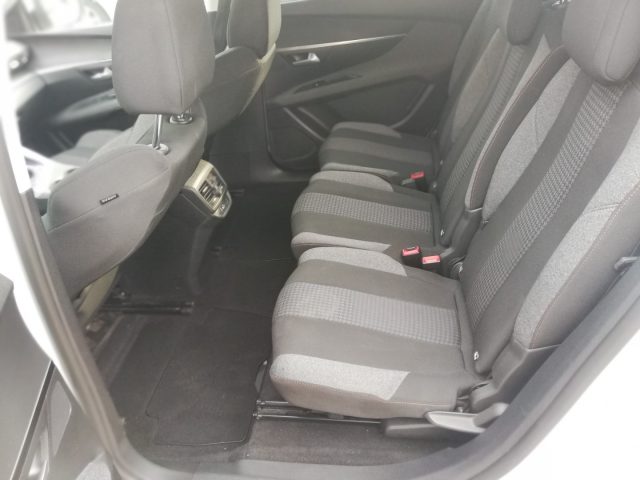 PEUGEOT 5008 usata, con Interni in pelle