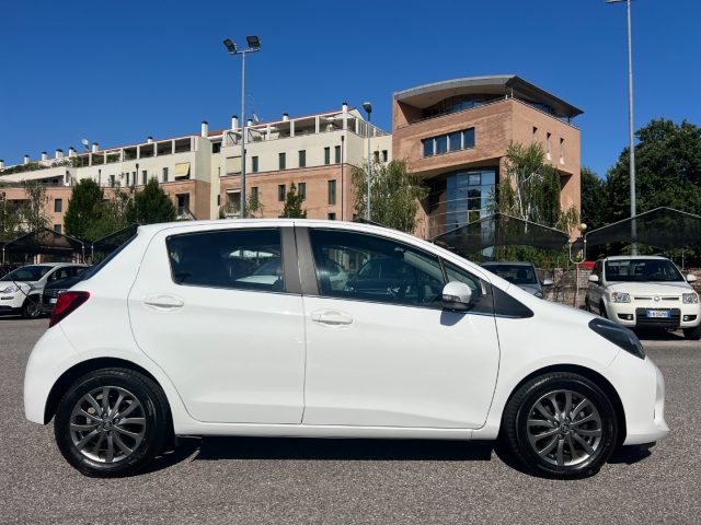 TOYOTA Yaris usata, con Cerchi in lega
