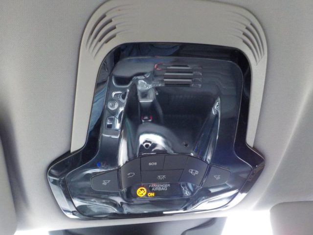 ALFA ROMEO Stelvio usata, con Sensori di parcheggio anteriori