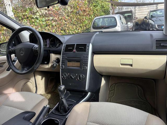 MERCEDES-BENZ A 180 usata, con Boardcomputer
