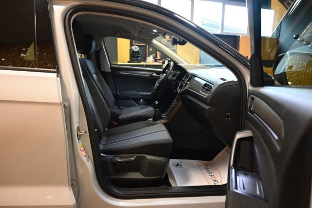 VOLKSWAGEN T-Roc usata 32