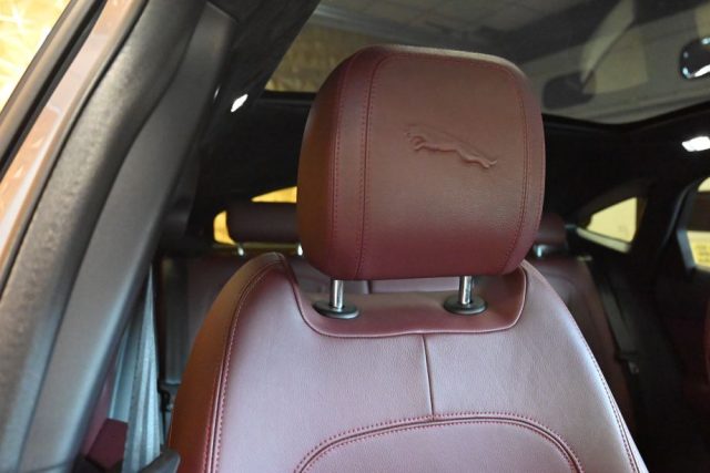 JAGUAR E-Pace usata 66