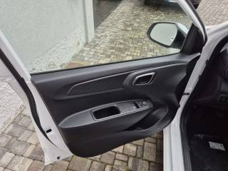 HYUNDAI i10 usata, con Autoradio
