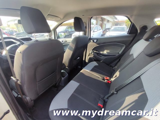 FORD EcoSport usata 17
