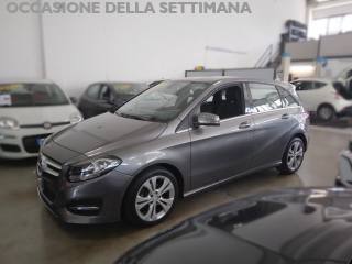 MERCEDES-BENZ B 180 usata, con Specchietti laterali elettrici