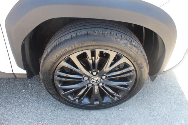 TOYOTA Yaris Cross usata, con Sistema di navigazione