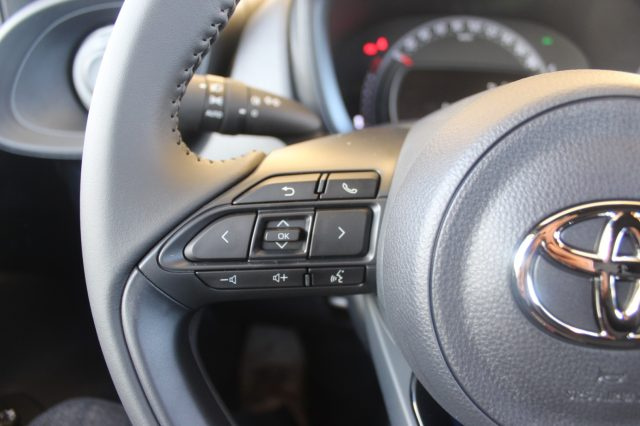 TOYOTA Aygo X usata, con Riconoscimento dei segnali stradali