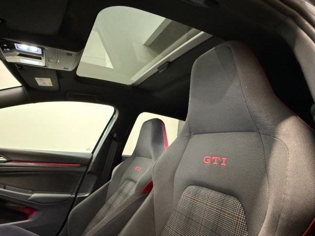 VOLKSWAGEN Golf usata, con ESP