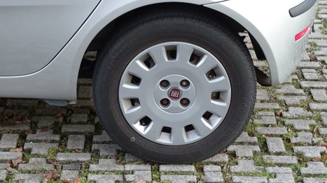 FIAT Punto usata, con Ruota di riserva
