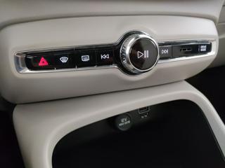VOLVO XC40 usata, con Fari LED