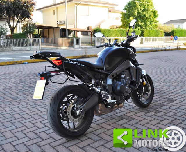 YAMAHA MT-09 usata 3