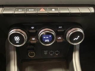 RENAULT Captur usata, con Sensori di parcheggio posteriori