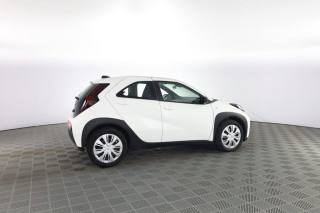 TOYOTA Aygo X usata 2
