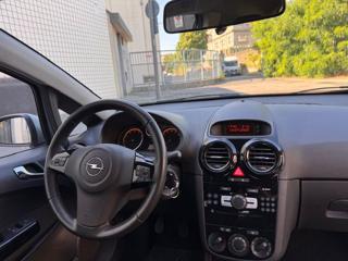 OPEL Corsa usata, con Autoradio