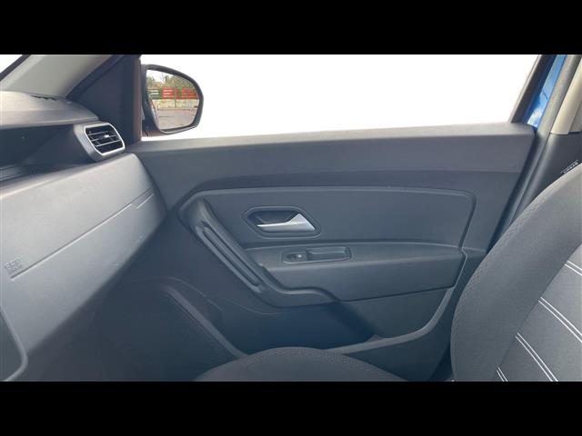 DACIA Duster usata 12