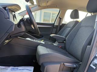 VOLKSWAGEN Golf usata, con Fari LED