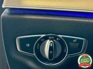 MERCEDES-BENZ E 220 usata, con Portellone posteriore elettrico
