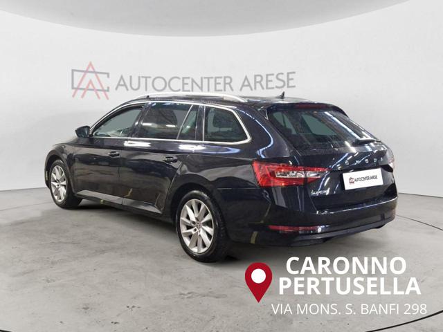 SKODA Superb usata, con Airbag