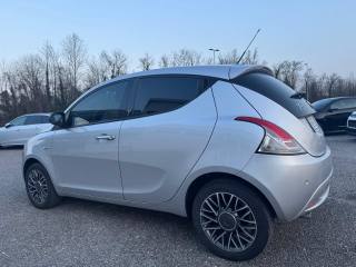 LANCIA Ypsilon usata, con Autoradio
