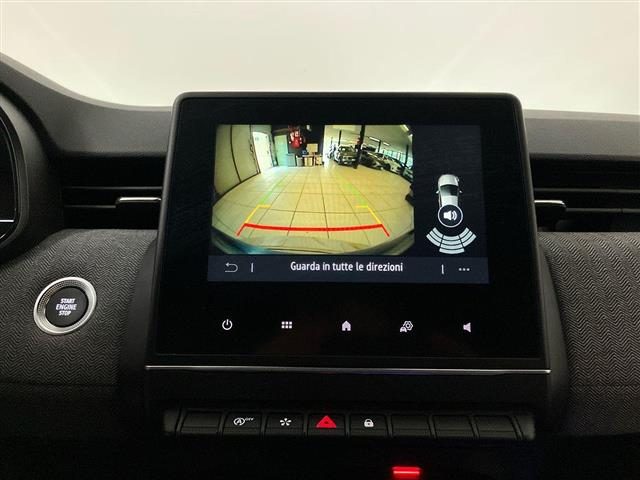 RENAULT Clio usata, con Fari LED