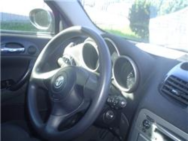 ALFA ROMEO 147 usata, con Alzacristalli elettrici