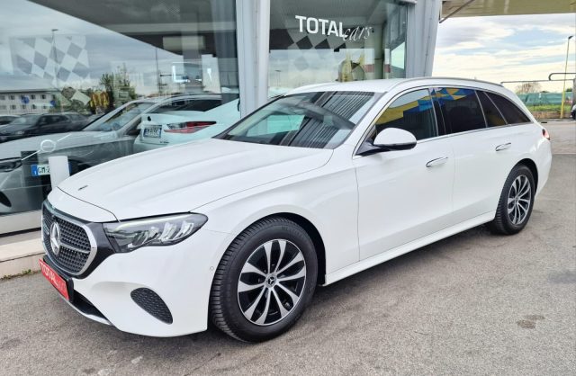 MERCEDES-BENZ E 220 usata, con Airbag Passeggero