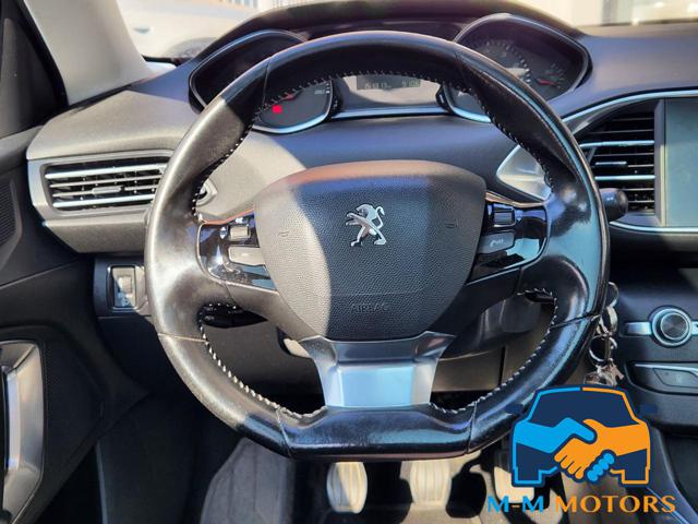PEUGEOT 308 usata, con Controllo automatico clima