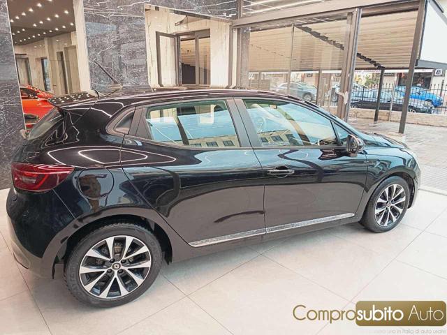 RENAULT Clio usata, con Climatizzatore