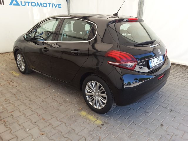 PEUGEOT 208 usata, con Fendinebbia