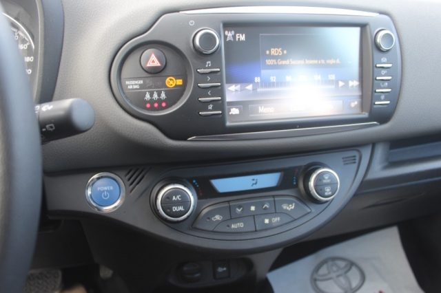 TOYOTA Yaris usata, con Riconoscimento dei segnali stradali