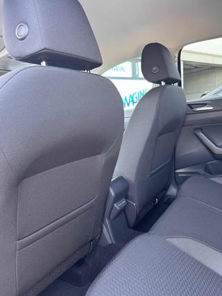 VOLKSWAGEN Taigo usata, con Luci diurne LED