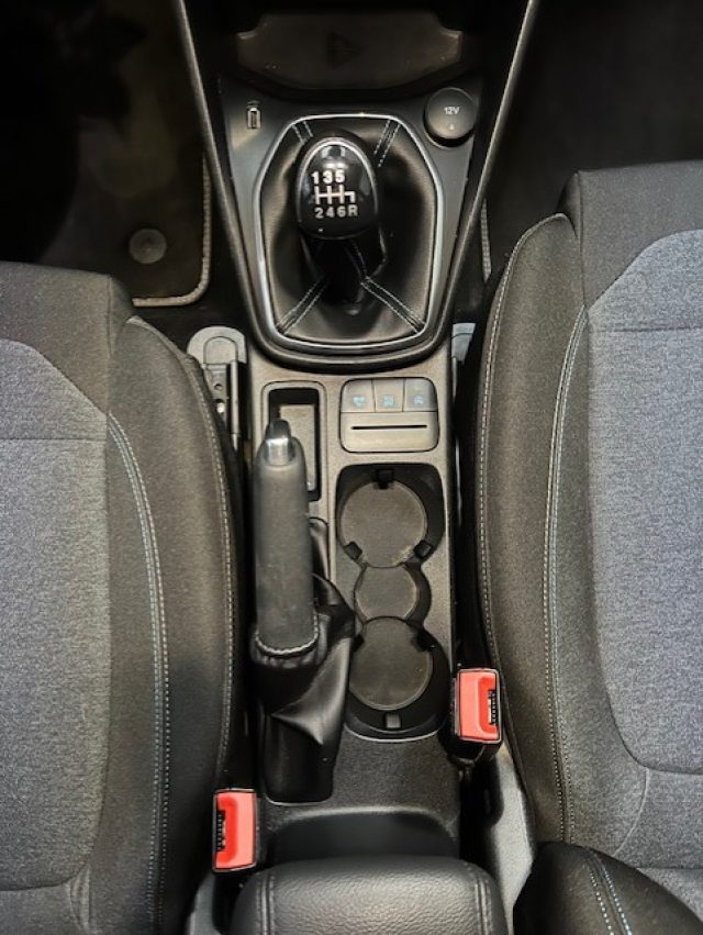 FORD Fiesta usata, con Controllo automatico clima