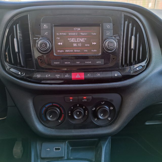 FIAT Doblo usata, con Sensori di parcheggio posteriori