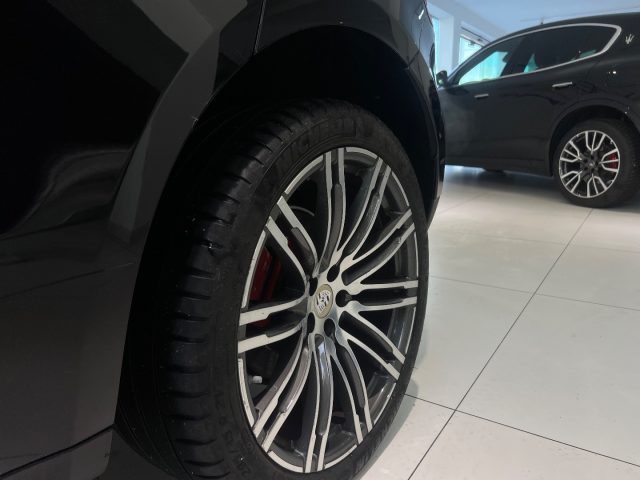 PORSCHE Macan usata, con Isofix