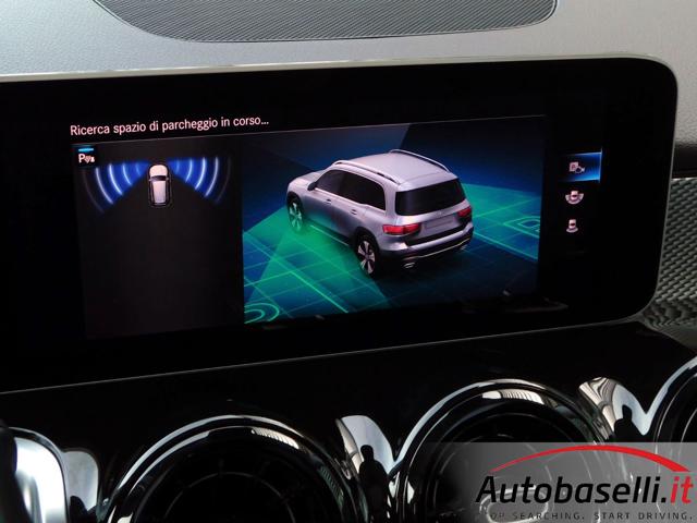 MERCEDES-BENZ GLB 200 usata, con Tetto panorama