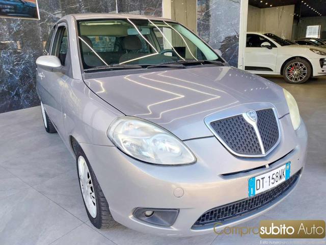LANCIA Ypsilon usata, con Airbag