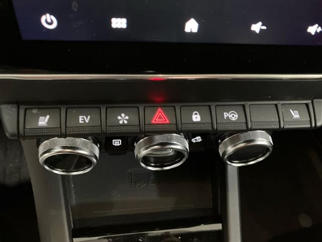 RENAULT Arkana usata, con Hill holder