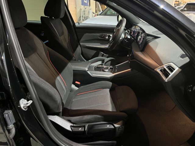 BMW 320 usata, con Volante in pelle